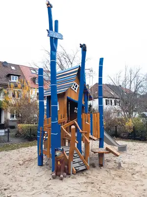 SPIELART : STRUCTURE DE JEUX COMMISSARIAT DE POLICE, ref C210